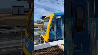 Metro X’Trapolis Departing Croydon Station to Lilydale with a very Loud Horn metrotrainsmelbourne [upl. by Einahpts]