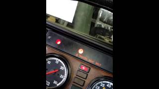 Flash Code readings on a Detroit Diesel 60 series eng [upl. by Anrapa]