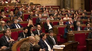 Llei de Pressupostos de la Generalitat per al 2017 [upl. by Ylicis]