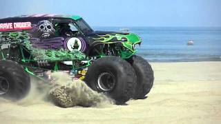 Grave Digger 2011 Monsters on the Beach Virginia Beach HD [upl. by Recha343]