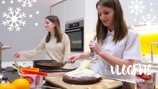 BAKING WITH AIMEE AND TILLIE  VLOGMAS 2023 🎄  The Radford Family [upl. by Aneem518]