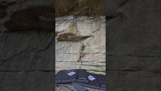 The Crack v1 ⭐️ Gunks Boulder rockclimber boulder bouldering gunks thegunks [upl. by Newnorb]