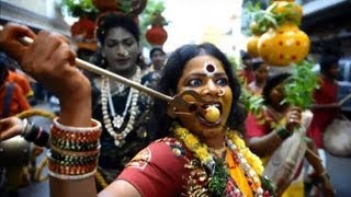 Inde hommage à Mahakali la déesse du temps et de la mort [upl. by Ginnie]