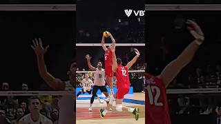 Quick thinking by Jovovic with a smart setter dump 🧠 epicvolleyball volleyballworld volleyball [upl. by Tanhya]