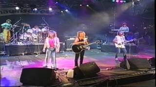 Smokie  Dont Play Your Rockn Roll To Me  Live  1992 [upl. by Secundas]