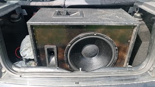 Subwoofer samochodowy Magnat 15quot kolumna estradowa w bagażniku  W środku bas na zewnątrz festyn [upl. by Rattray]