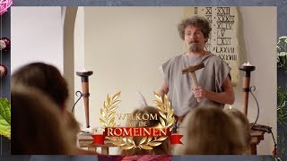 Hoe gaat het er aan toe op een Romeinse school  Welkom bij de Romeinen [upl. by Lertsek100]