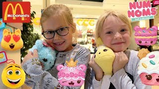 NUM NOMS PLUSZAKI  MCDONALDS Happy Meal Emotki  Vlog [upl. by Assirek]