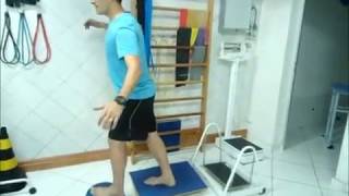 Treino Sensório Motor  Propriocepção Tornozelo  Clínica de Fisioterapia Dr Robson Sitta [upl. by Glad]