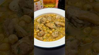 POLLO AL AJILLO CON GARBANZOS Para chuparse los dedos 🤤👌🏻 youtubeshorts shorts [upl. by Adler]