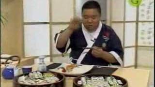 IWAO KOMIYAMA  Se atraganta con Sushi [upl. by Caria151]