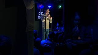 DIT GELUID IS ZO CLASSIC😂 comedy crowdwork standup NOKIA shorts [upl. by Danica]