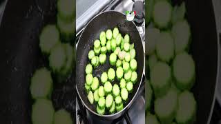 Pasta con zucchine e gamberetti  Ricette di Gabri [upl. by Tifanie]