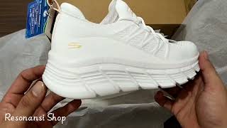 SKECHERS BOBS B FLEX HI  LEVELED GROUND WHITE  SNEAKERS FOR WOMEN  UNBOXING [upl. by Euqnomod]