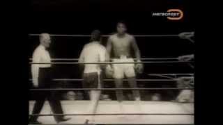 Muhammad Ali vs Henry Cooper II other version 19660521 [upl. by Krischer418]