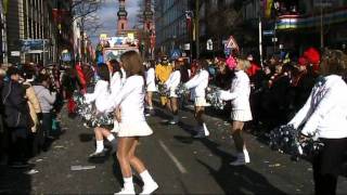 Universe Cheerleader beim Rosenmontagszug in Mainz 2012mpg [upl. by Janeen]