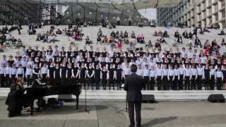 La Maîtrise des Hauts de Seine en concert à La Défense 12 [upl. by Onaicram367]