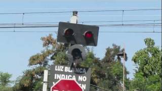 UT112 de Metrotren pasando por cruce al sur de Paine [upl. by Asyar]