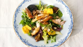 Salade met geroosterde kip en hazelnoten [upl. by Aiciram86]