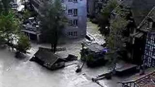 Hochwasser in Bern 2005 HeliEvakuierung aus der Matte [upl. by Bristow]