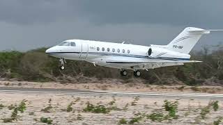 Jatinho Hawker 4000 PRINF do Fernandin pousando em Barra Grande [upl. by Gerita]