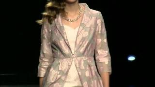 Desfile fiesta Sonia Peña 2016  Barcelona Bridal Week 2015 [upl. by Eniac472]