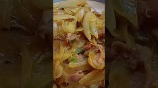 Sautéed Chicken with Onions HomeVoice Asian Cuisine Easy cooking Home Cooking [upl. by Albin173]