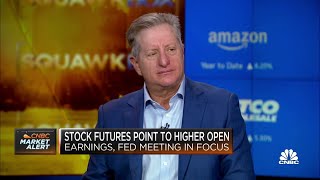 Theres no evidence of a recession so far says Neuberger Bermans Steve Eisman [upl. by Yruama]