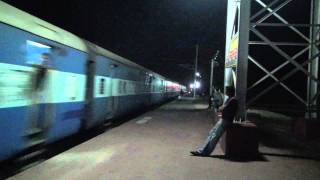 WAP1 CONVERTED TO WAP4 LOCOMOTIVE TERRIFIC ENTRY AND POWERFUL HALT AT GHOLVAD [upl. by Yendahc]