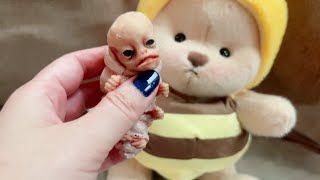 Sasuke unboxes a cute bee bear from Getahugco [upl. by Mindy]