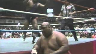 WWC Abdullah The Butcher vs Carlos Colón 1986 [upl. by Elaine749]