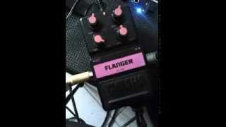 Pedal flanger Yamaha FL100 [upl. by Greenburg]