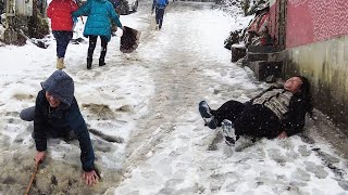 In Snow People Fall  Darjeeling Snow Fall [upl. by Lankton]