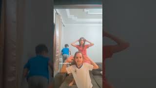 Eu e minha amiga fazendo bagunçadancinha com a best 😁🫣 musica dance [upl. by Simsar]