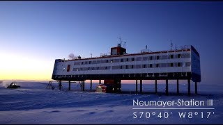 Mittwintergrüße 2018 von der NeumayerStation III [upl. by Cathi]