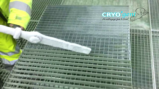 Nettoyage caillebotis par cryogénie CRYOgéni [upl. by Wende]