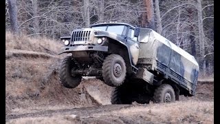 Russian Truck Drivers in Extreme Condition 2014 NEW  Siberian Off Road [upl. by Rudwik16]