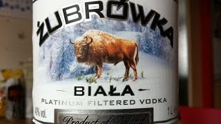 Vodka ZUBROWKA Biala Platinum Filtered Vodka  Produit Polonais [upl. by Oinotnanauj]