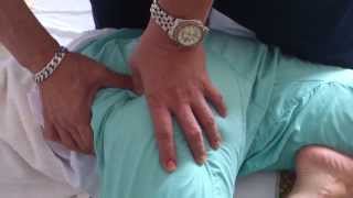 Thara Thai Massage  นวดแก้อาการขัดสะโพก หรือเส้นเข้าสลักเพชร [upl. by Ahsemit]