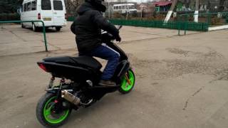 Yamaha maxster 170 Burnout [upl. by Yeuh]