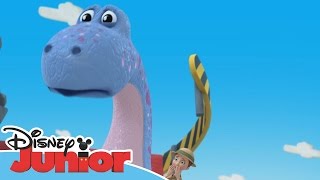 Doktor McStuffins Fuffe och Lejonet Svante  Disney Junior Sverige [upl. by Uos]