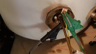 Faulty immersion heater testing tips UK electrician TIS MFT Pro [upl. by Whiteley]