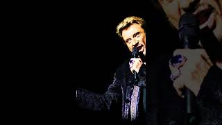 Je nai jamais pleuré Live à Bercy 2003Johnny Hallyday [upl. by Rekoob922]