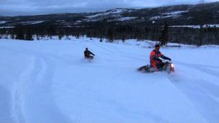 LIERNELARVEN LARVENS DAG MOTORISERAD SKIDÅKNING I KVELIA [upl. by Lanford383]