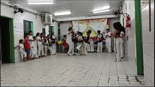 segue minha família e seus comentário aí a roda de capoeira em Porto de galinha professor alemão [upl. by Zephan537]