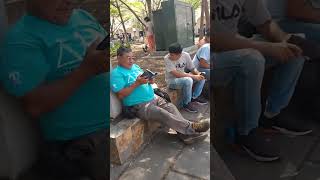 yo soy vendedor ambulante centro histórico San Salvador vendiendo agua yo [upl. by Hobey]