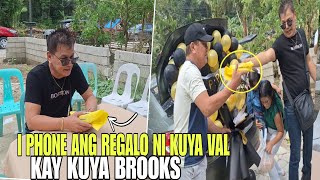 WOW I PHONE ANG REGALO NI KUYA VAL KAY KUYA BROOKS [upl. by Dena321]