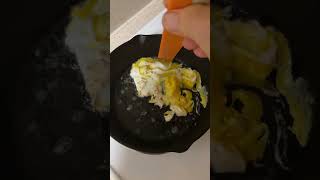 How NOT to Make a Scrambled Egg  Cast Iron Pan  Breakfast  Butter  Thurs July 11 2024 [upl. by Eislehc]