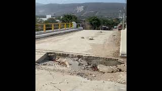 Está por colapsar puente vehicular en TuxtlaGutiérrez [upl. by Schaeffer239]