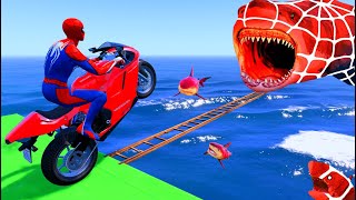 الأبطال الخارقين على القضبان دوامة قمع جسر  SPIDERMAN on Motorcycle in Spiral Bridge Stunt Ride [upl. by Essy427]